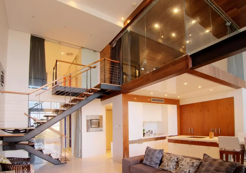 Quayside Waterfront Apartment
