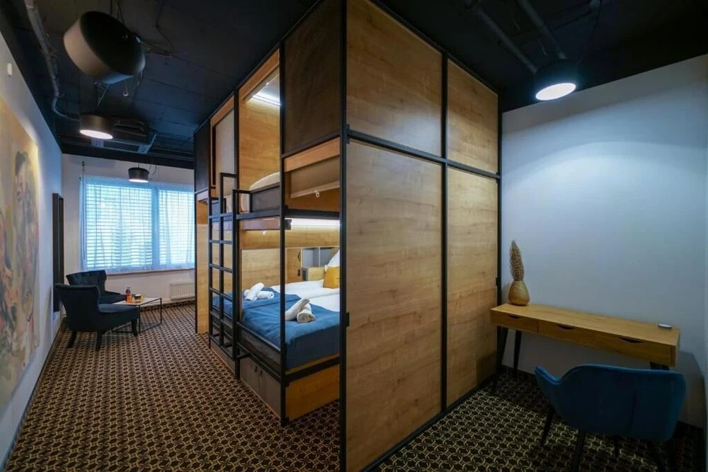 Hostel at 4750