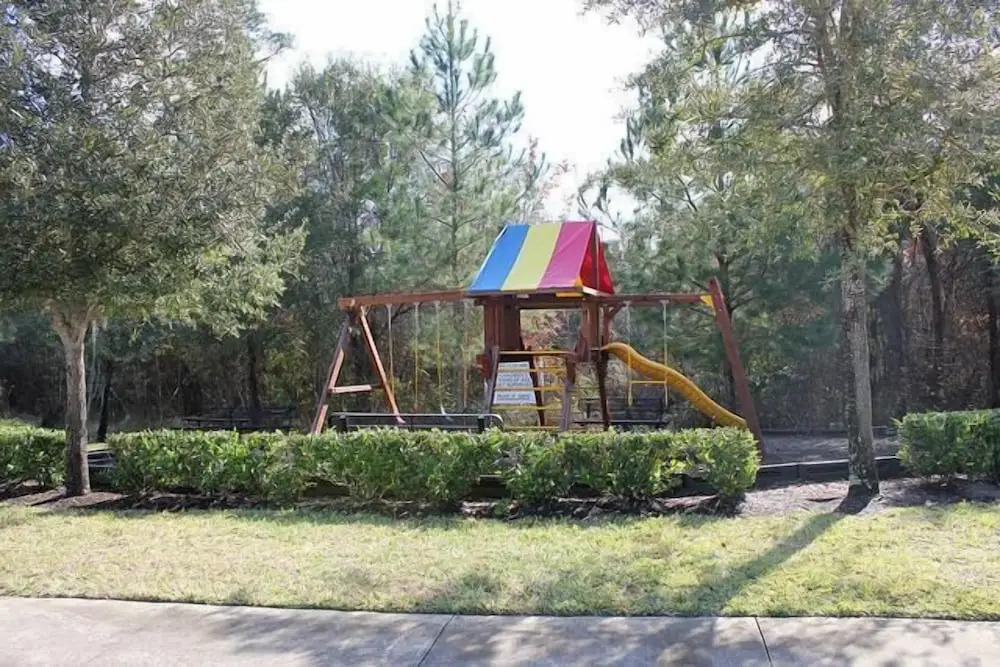 251 Sandy Ridge House 4 Bedroom by Florida Star