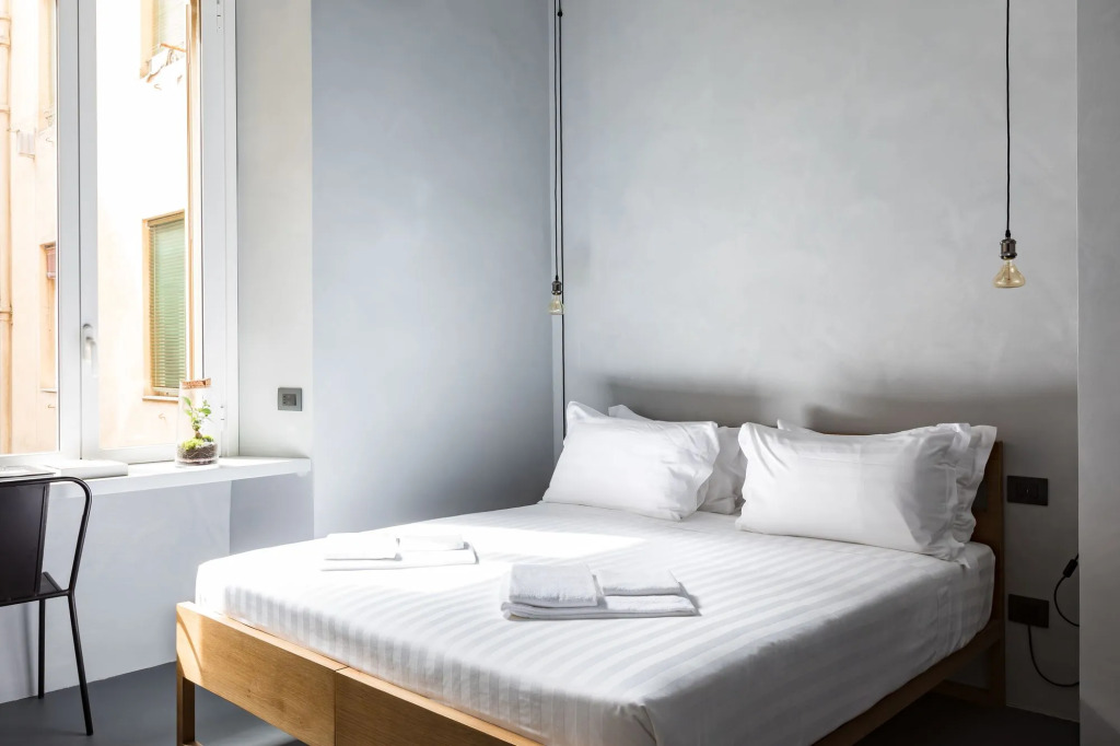 Pietra - The Italian Stay Collection