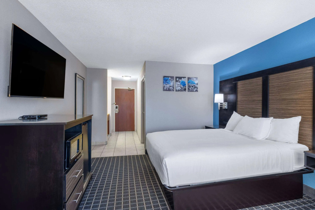 Baymont by Wyndham Kirksville University Area