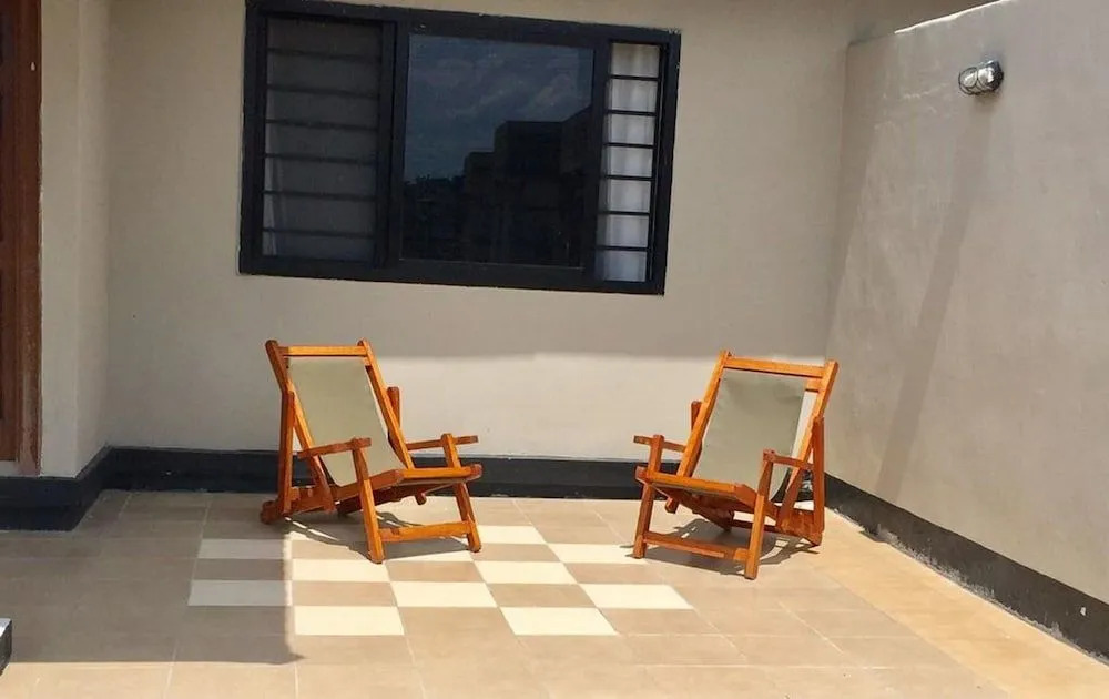 Mwaiseni Maisonettes apartments