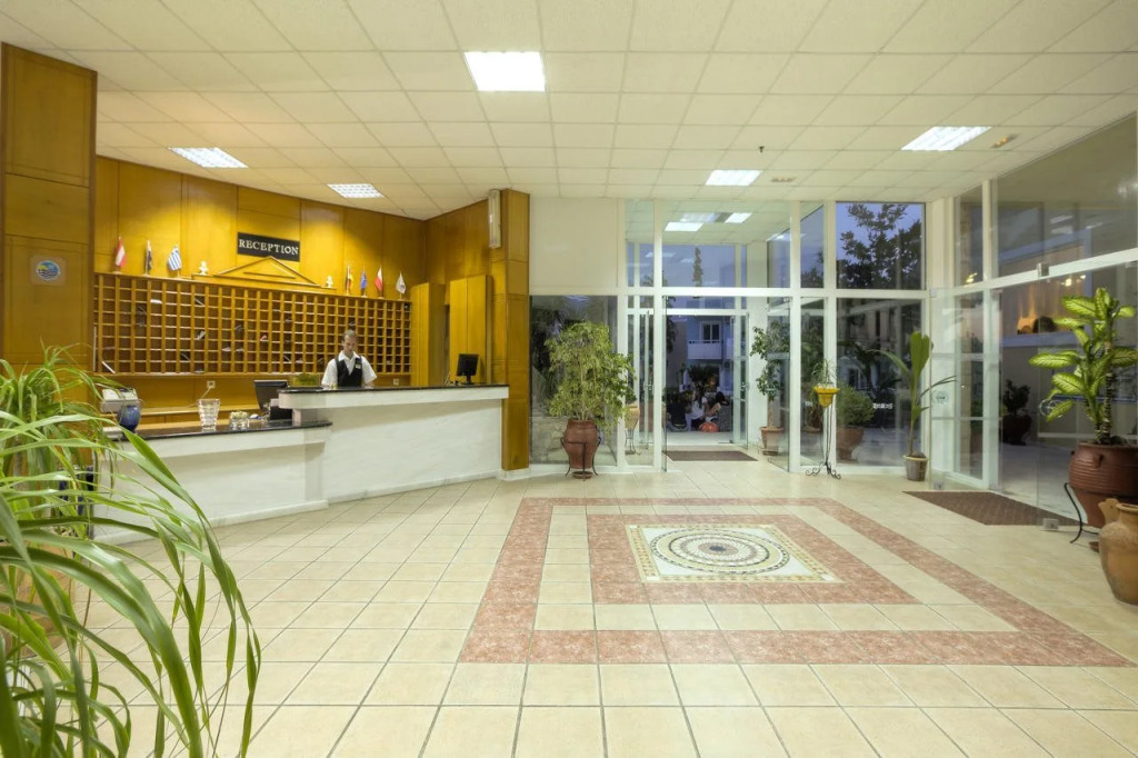 Corali Hotel