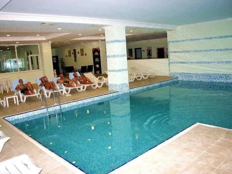 Q Ella Beach Hotel