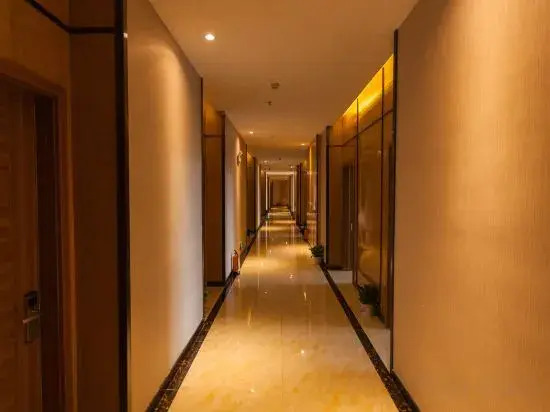 Yanzhou Renyue Hotel
