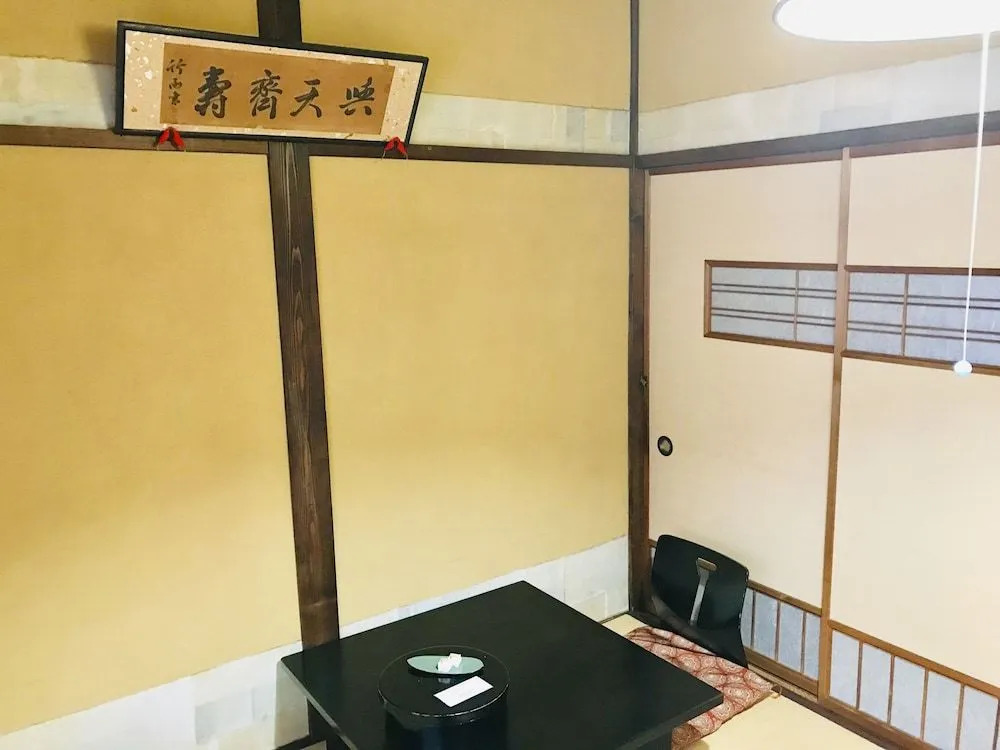Sinbashi Ryokan