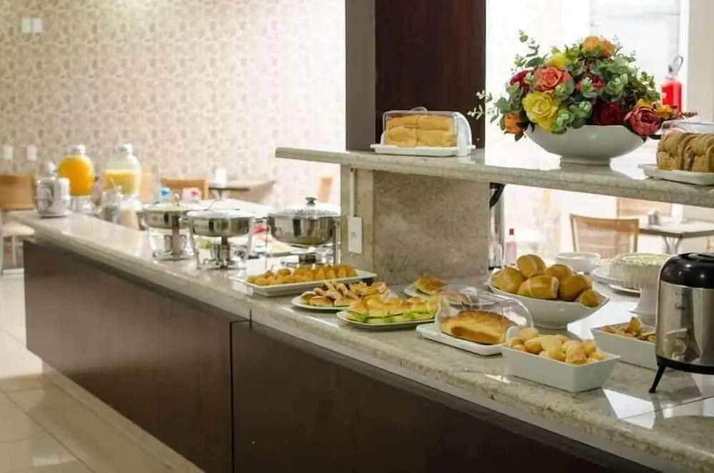 Serras Hotel