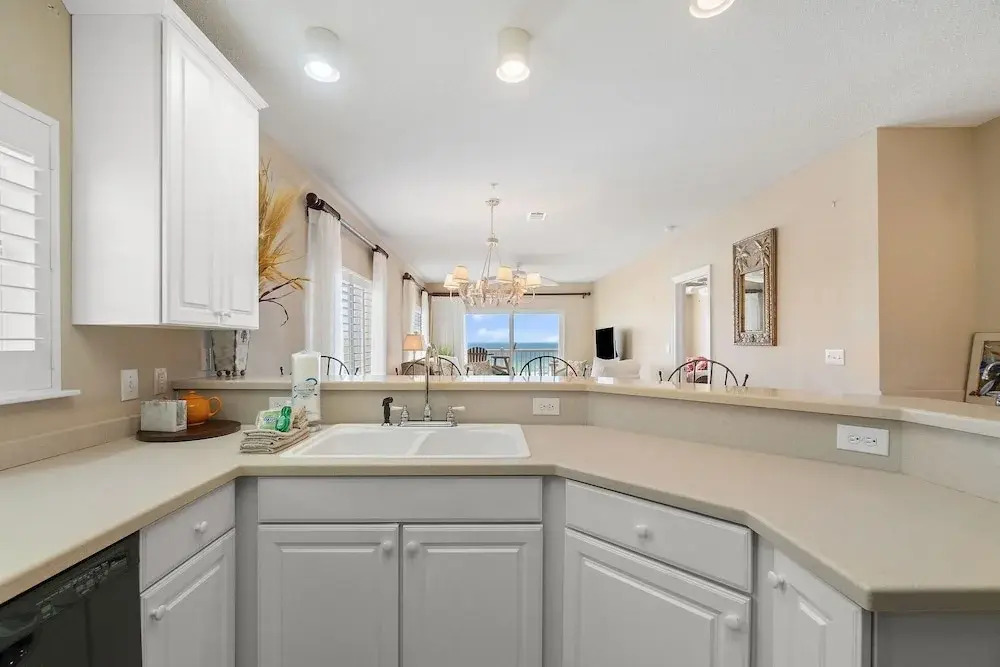 Riviera Dunes 201