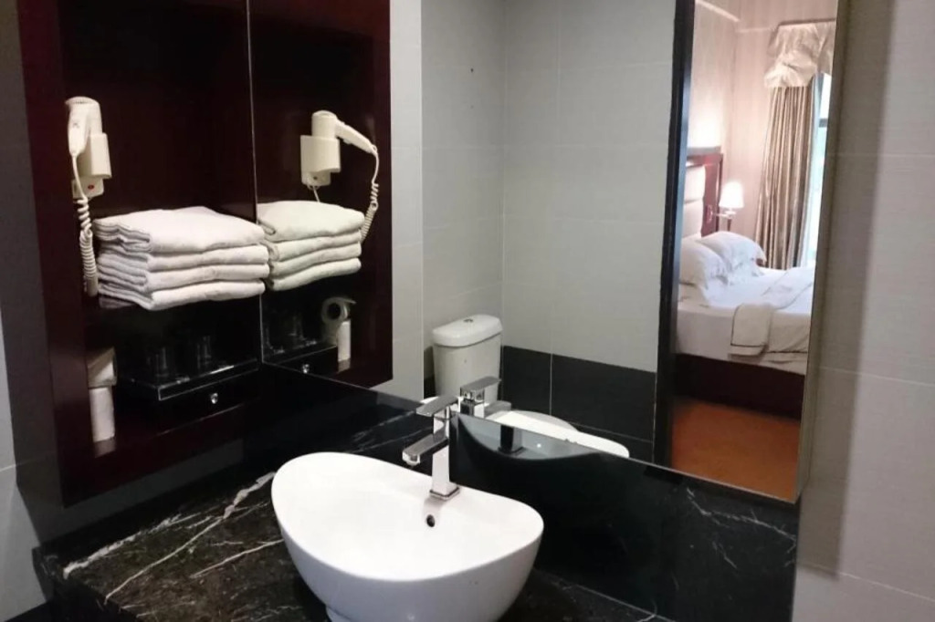 Pariss Hotel