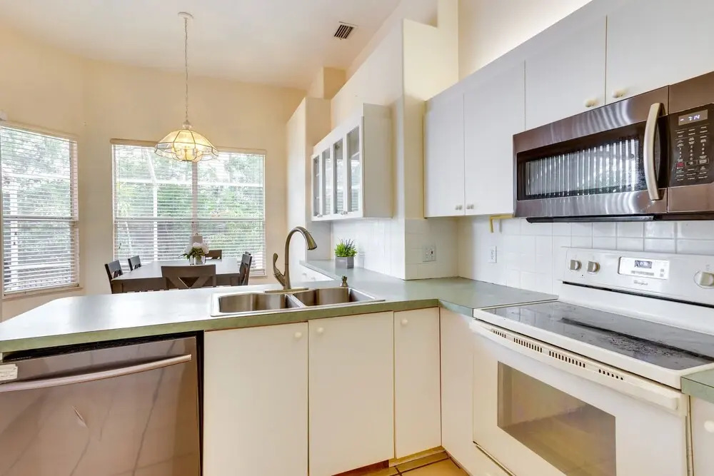 Port St Lucie Home ~ 3 Mi to Botanical Gardens!