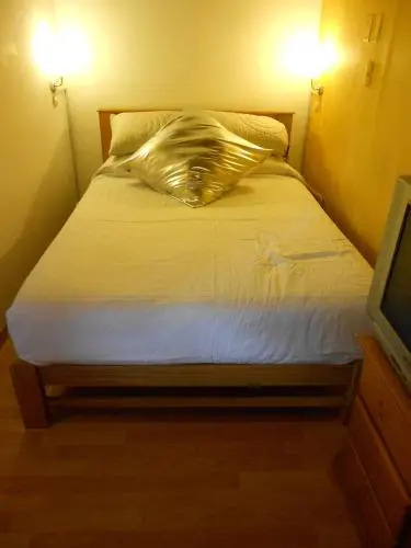 151 Backpacker Hostel B&B