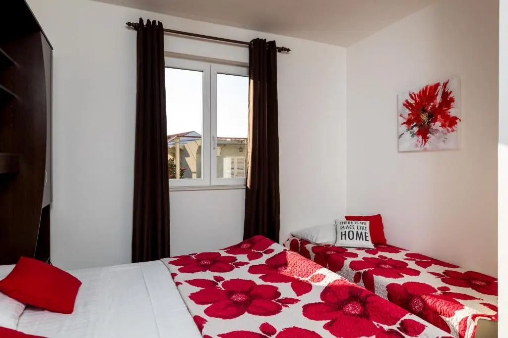 Apartments Lea