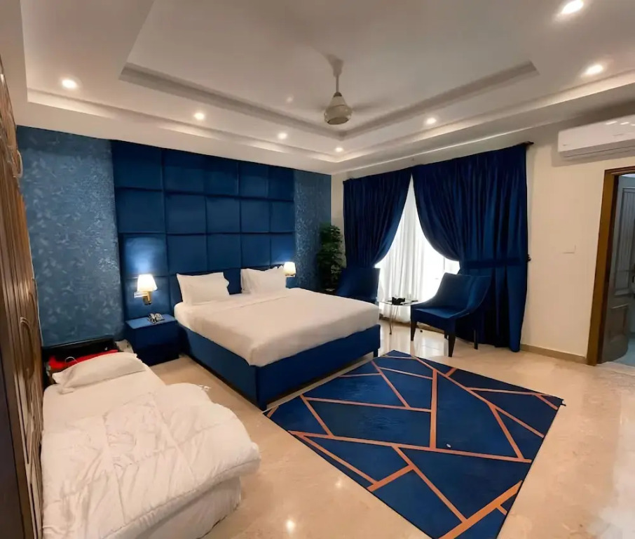Family Luxury Lodges