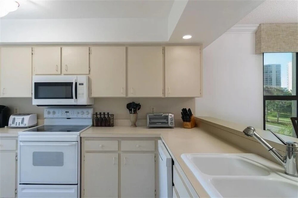 Grandview312 - Grandview 2 Bedroom Condo by Redawning