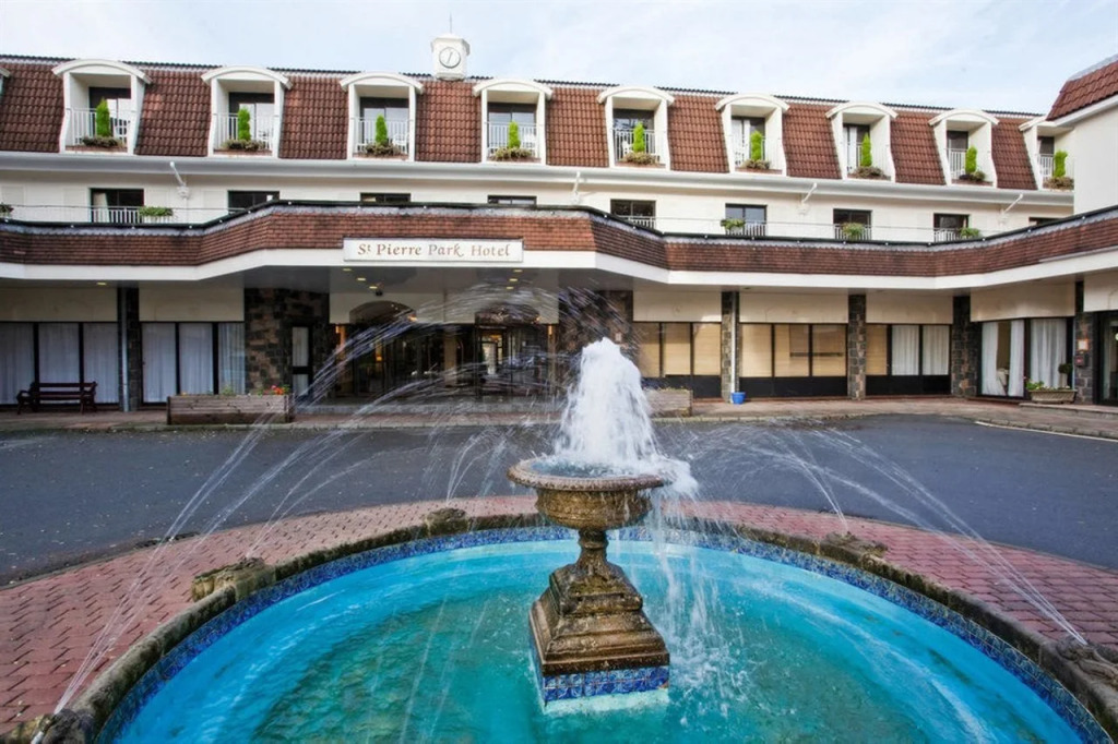St. Pierre Park Hotel & Golf
