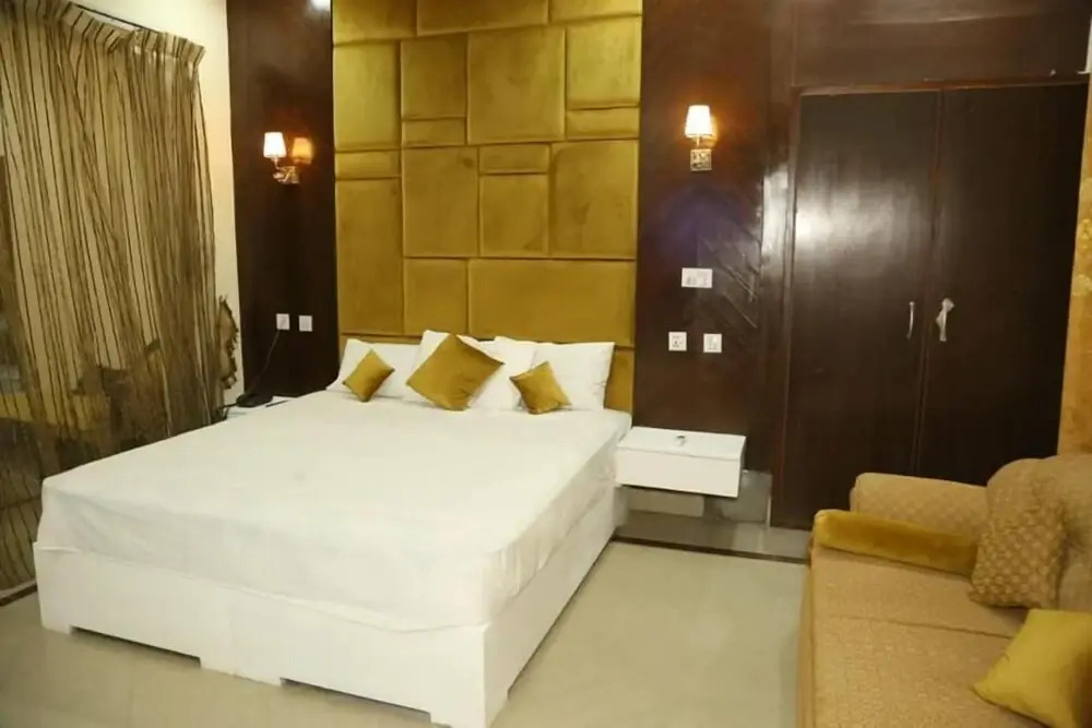 Hotel Royal Luxury Multan