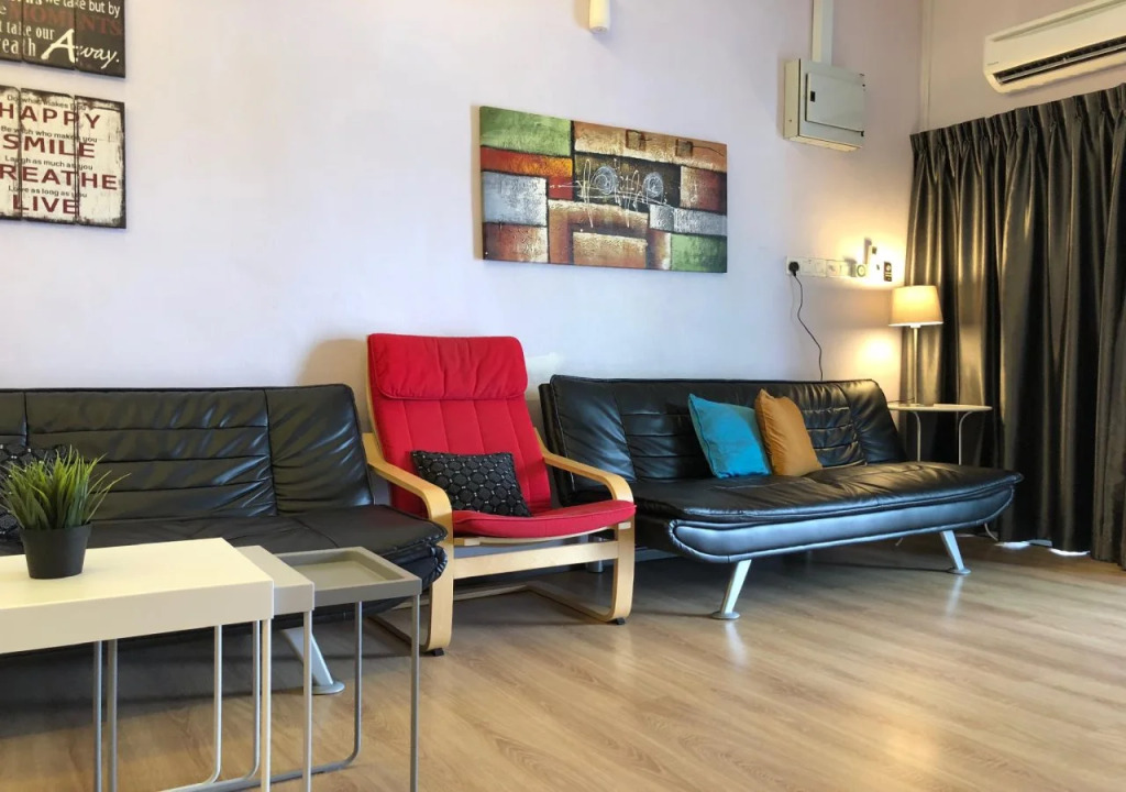 H&H 1 Guest House