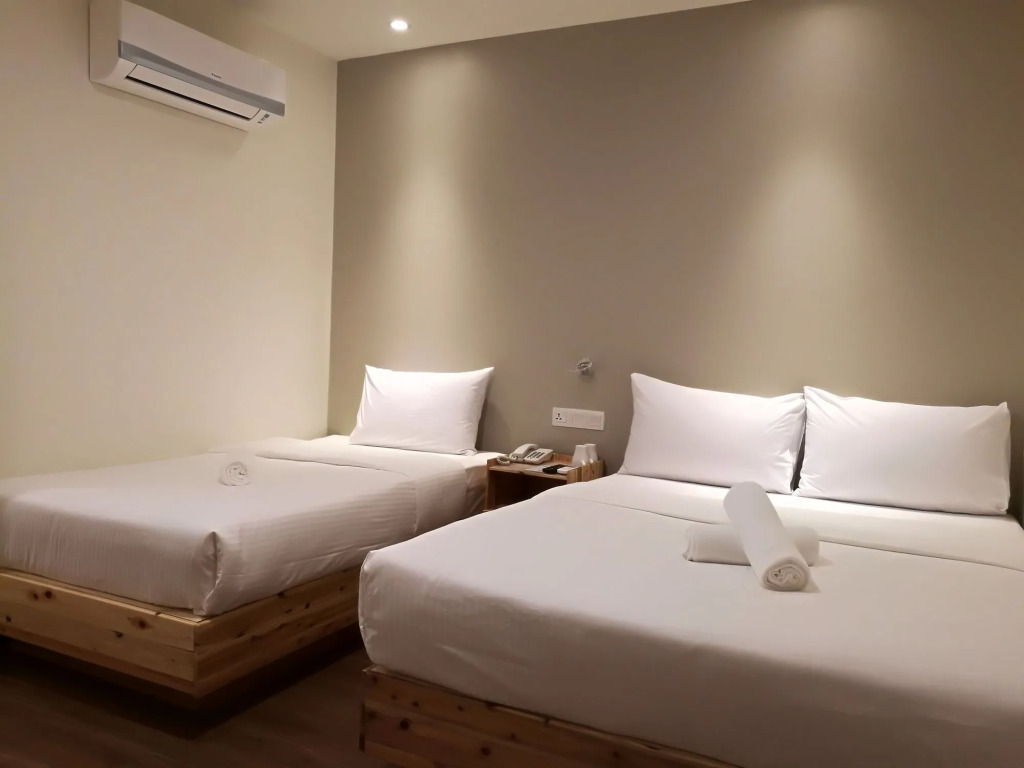 Artisan Eco Hotel