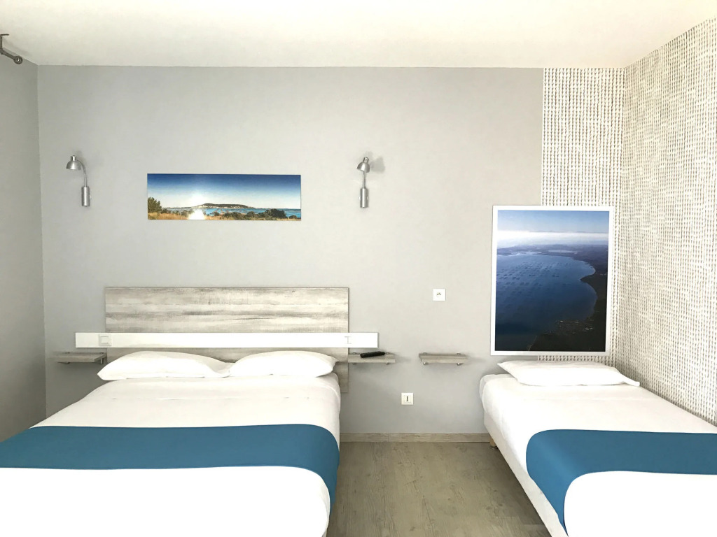 Hotel Grand Cap Rooftop Pool