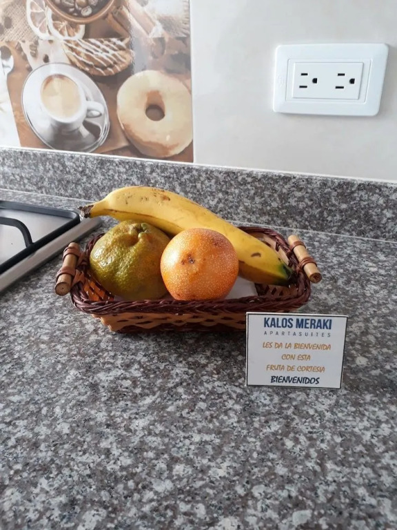 Kalos Meraki Apartasuites
