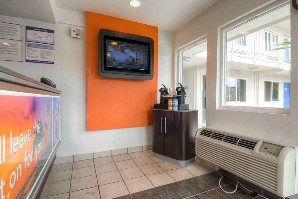 Motel 6-Costa Mesa, CA