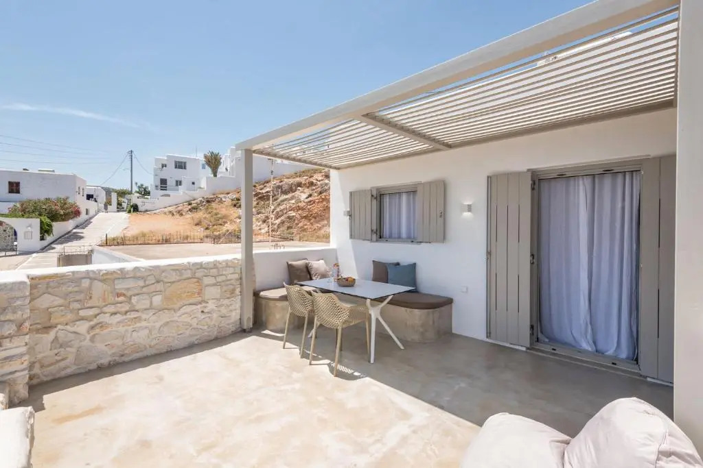 MICHAEL ZEPPOS STUDIOS NAOUSA