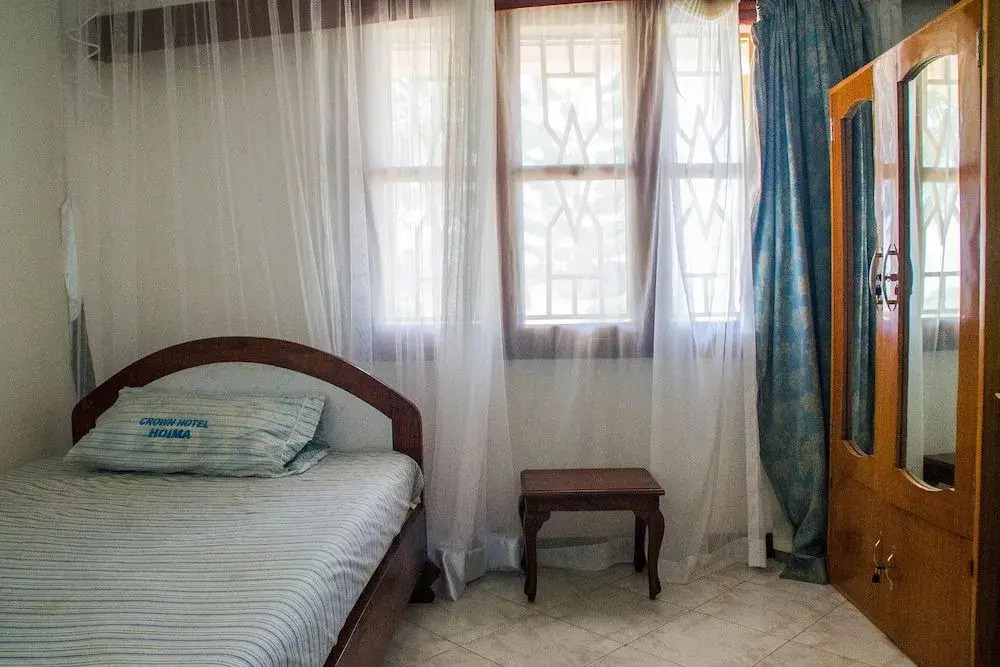 Crown Hotel Hoima