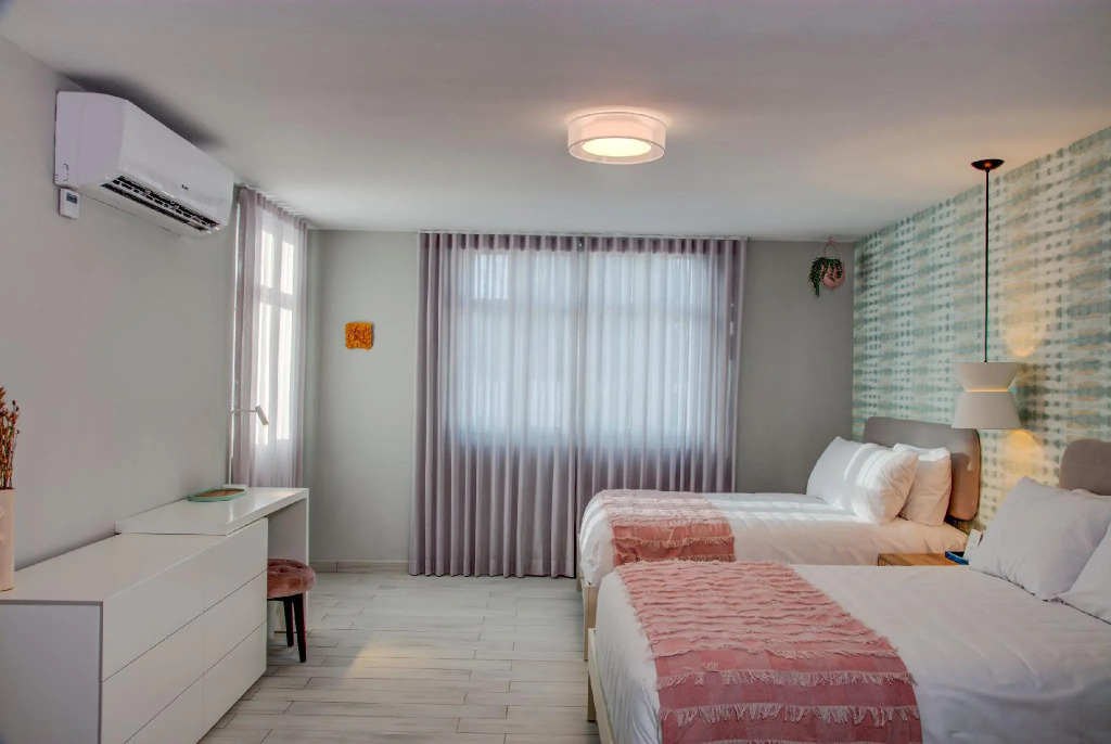 Trópica Beach Hotel