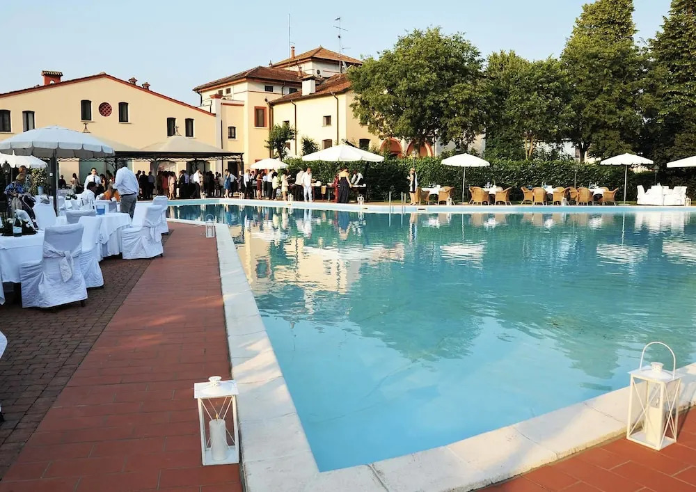 Villa De Igli