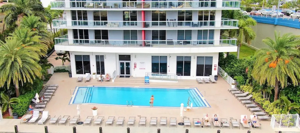 BW Luxury Suites