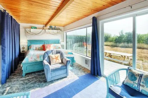 Sandy Days Condo in Ocean Shores