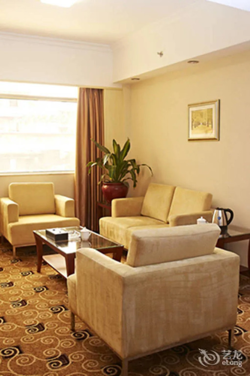 Pearl River Hotel