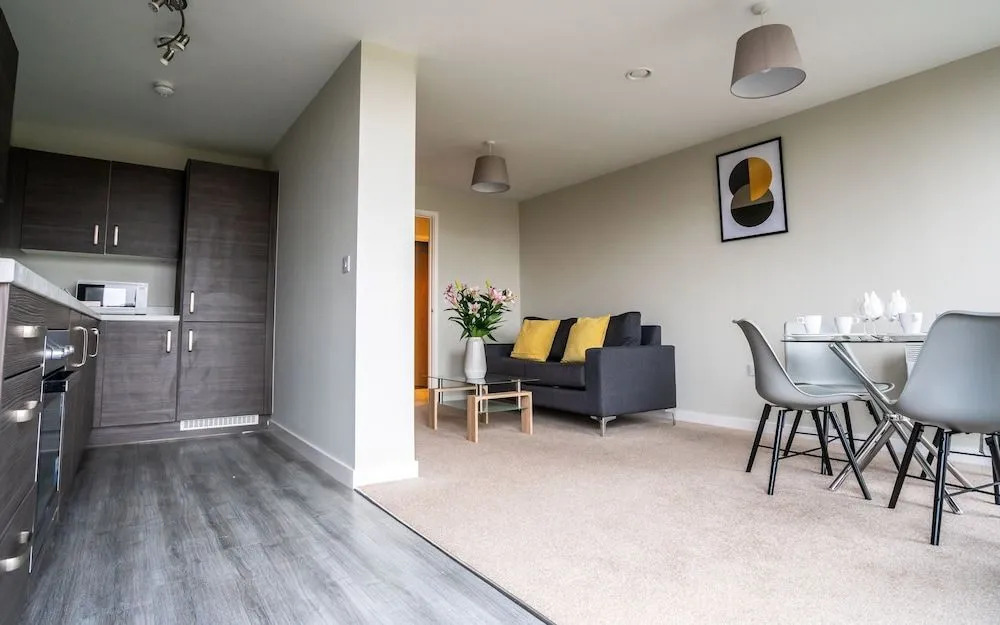 Beehosting Adelphi Wharf Apartments