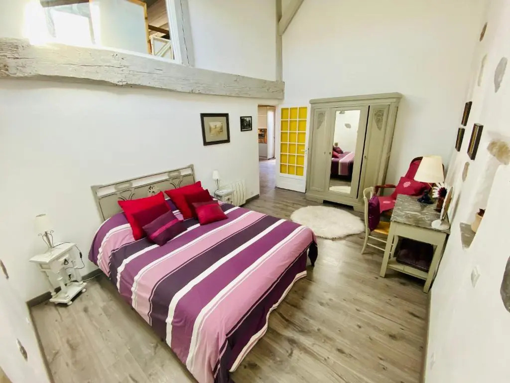 "Palomar", duplex de charme 80m2 - 2 ch - 2 sdb - parking et terrasse