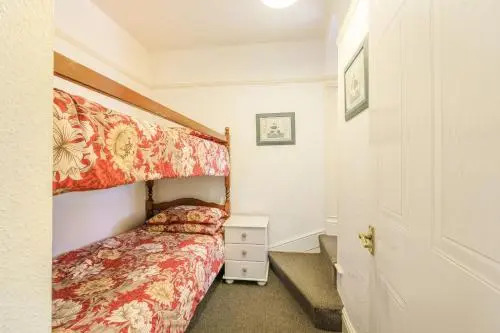Flat 8