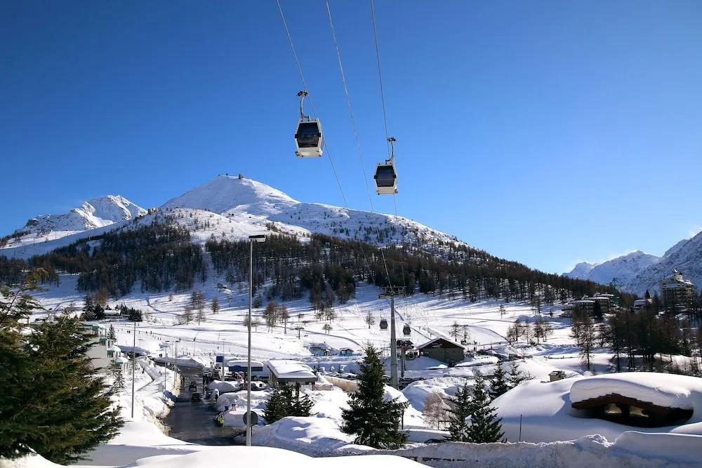 Studio Monterotta Nest few Steps From ski, Sestriere