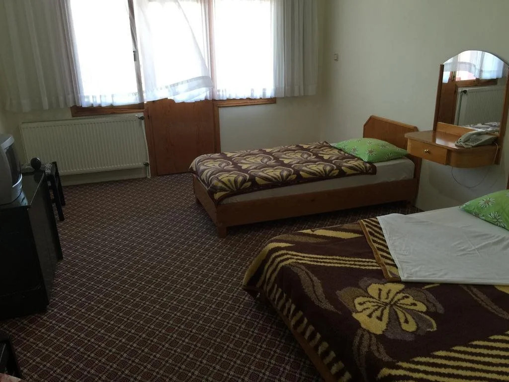 Dinana Hotel