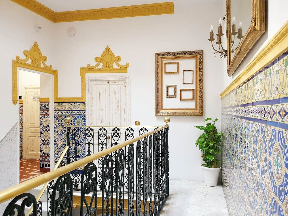 Palace House Hércules Apartments