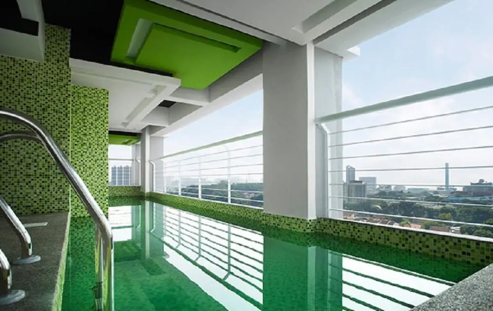 3BdR&2Bth condo Middle of Penang
