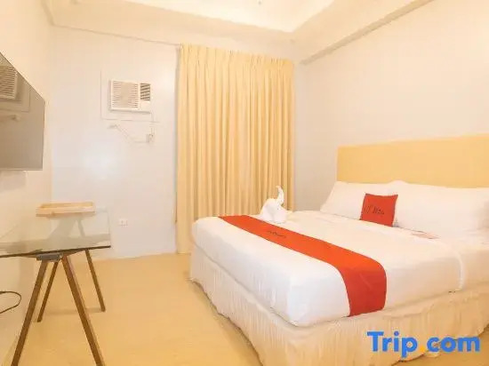 RedDoorz at Zenova Hotel