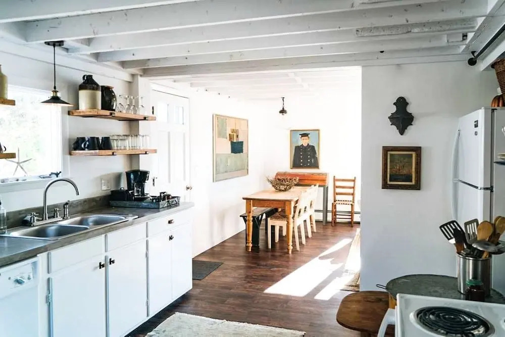 Downtown 3br On Water 3 Bedroom Home