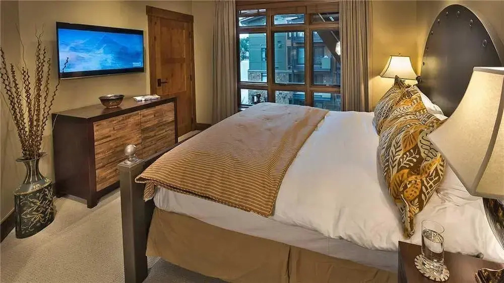 Twilight Peak 502 4 BedroomCondo By Moving Mountains