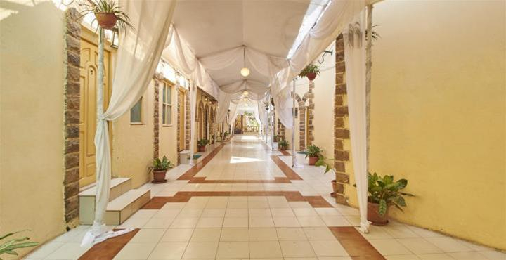 Bloom Hotel - Juhu