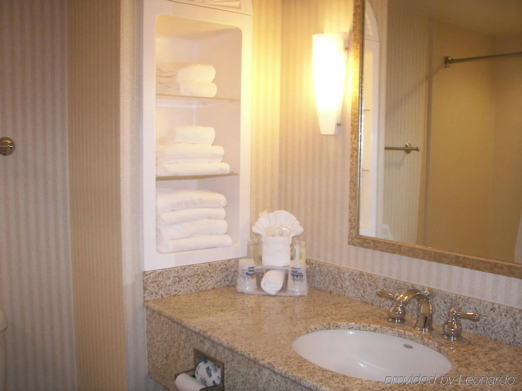 Holiday Inn Express Hotel & Suites Drums-Hazelton by IHG