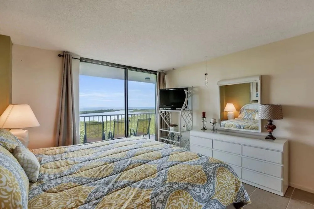 Seaview Court