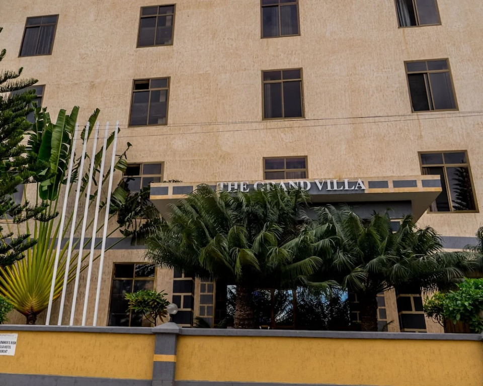 The Grand Villa Hotel