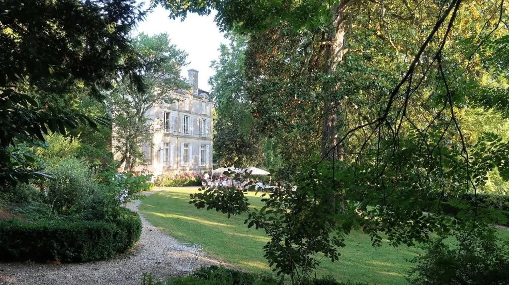 Chateau du Vallier superbe suite vignobles BORDEAUX