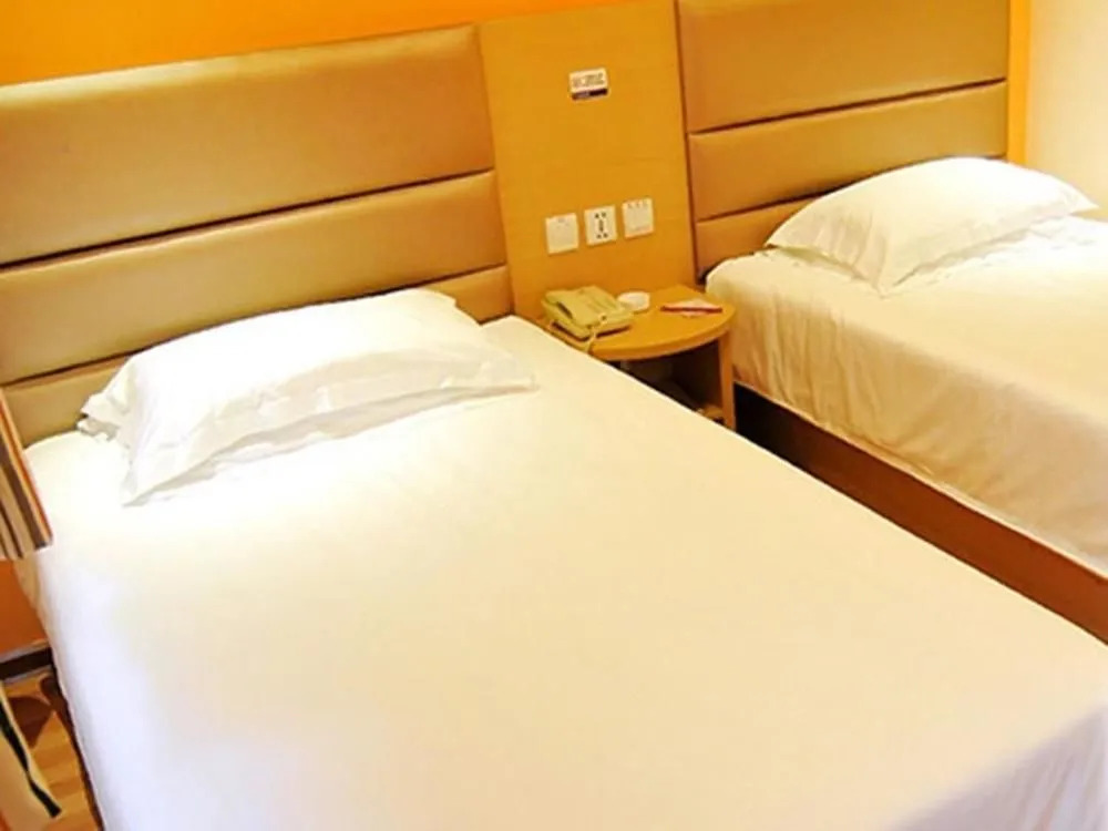 Home Inn Chengdu Wenshufang North Taisheng Road