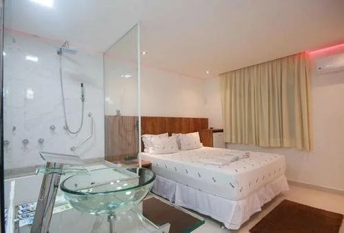 Delirius Motel - Adults Only