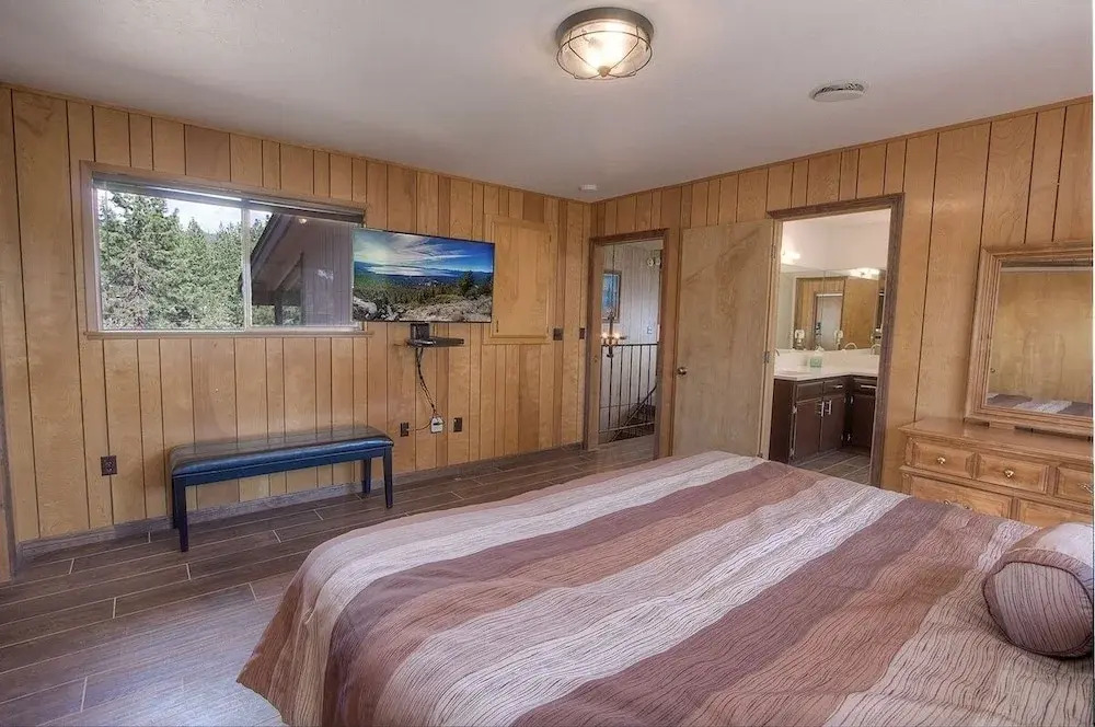 The Heights 4 Bedroom Home by RedAwning